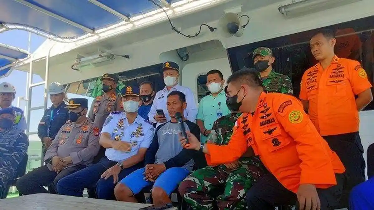 Dua Mayat Korban KM Ladang Pertiwi Kembali Ditemukan Sore Tadi
