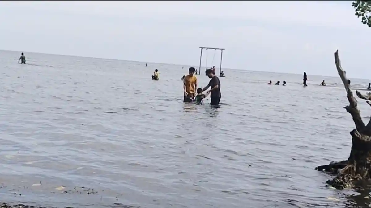Wisata Pantai Batumianak Mateng, Ramai Dikunjungi Warga Setiap Akhir Pekan