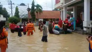 banjir-merendam-waled.jpg