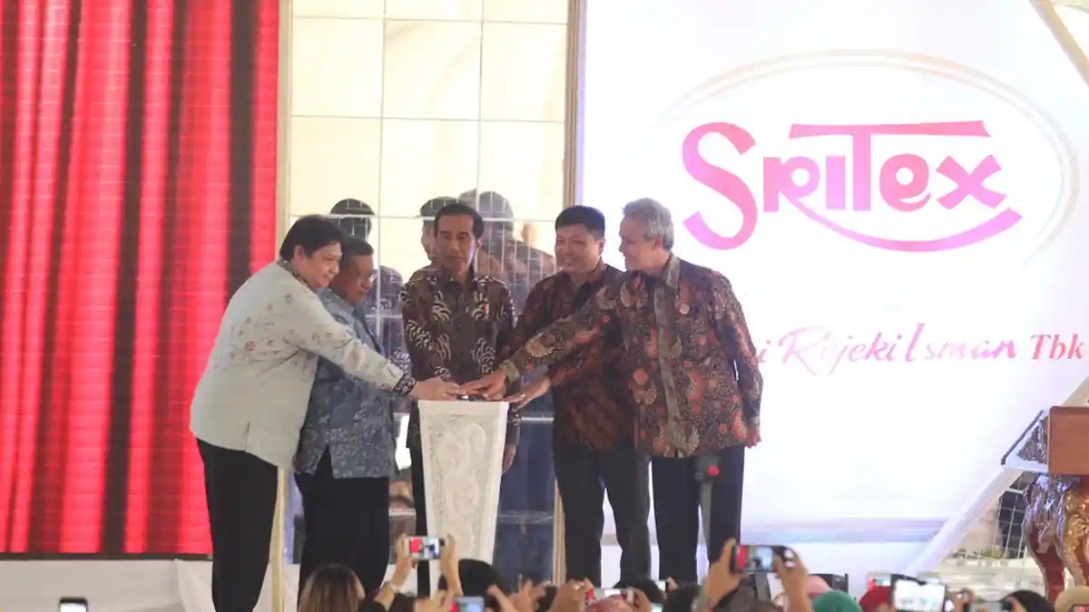 Presiden Jokowi Apresiasi Perluasan Pabrik Sritex di Sukoharjo