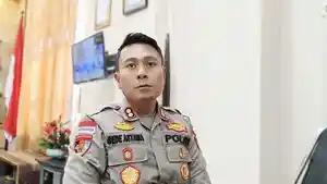 BERI-KETERANGAN-Kapolres-Belu-AKBP-I-Gede-Eka-Putra-Astawa-di-Atambua-NTT.jpg