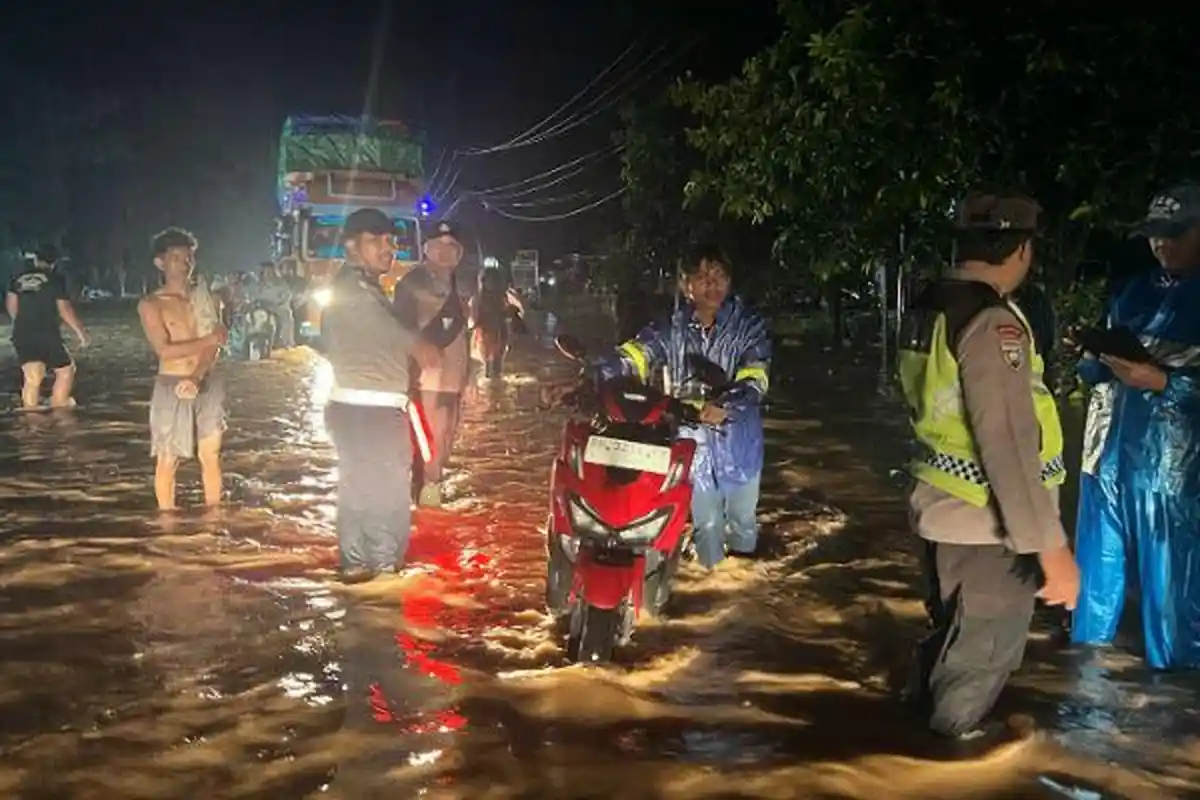 6 Berita Populer di Jambi - Waspada Banjir Wilayah Barat dan Timur, Banjir di Jalintim Jambi-Riau