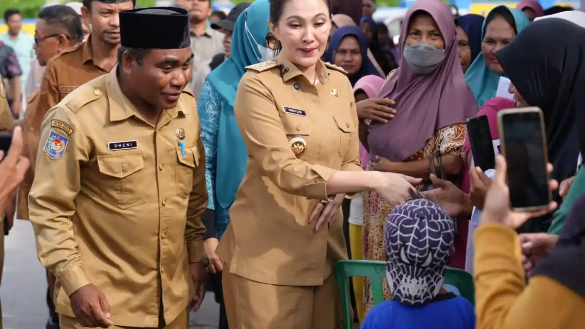 Gubernur Maluku Utara Sherly Laos Buka Gerakan Pangan Murah dan Gebyar Pasar Murah
