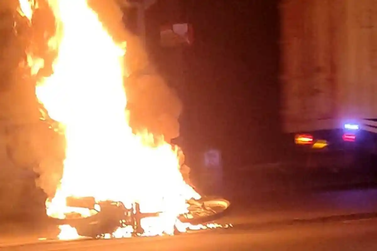 Motor Matic Hangus Terbakar di Pudakpayung Semarang, Api Diduga Muncul dari Busi