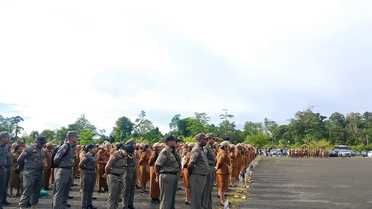 Johannes Rettob Ingatkan ASN Mimika Tingkatkan Kinerja dan Profesionalisme