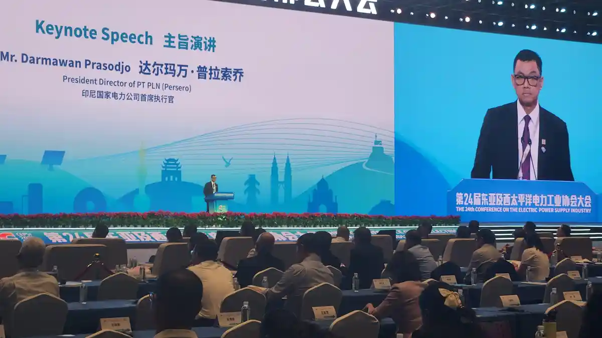 Di Cina, Dirut PLN Paparkan Langkah-langkah Strategis Percepat Transisi Energi Indonesia