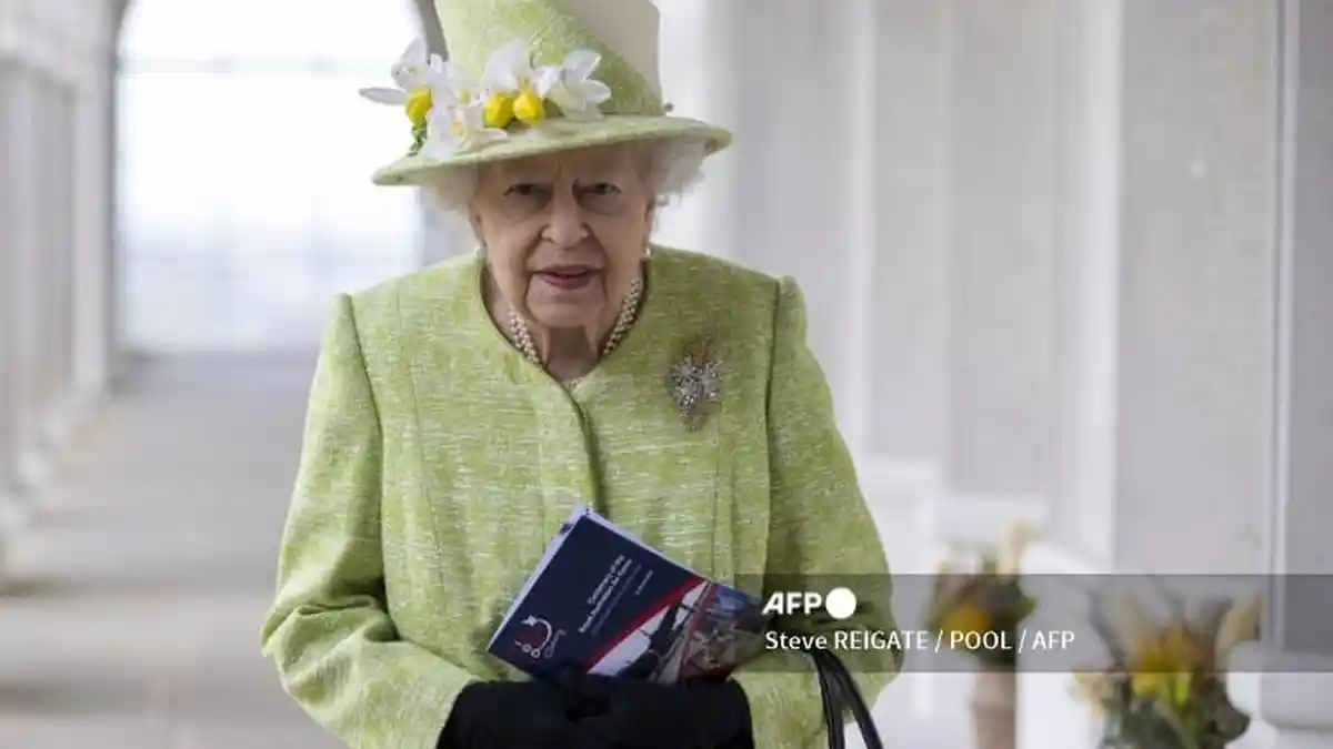 Harus Istirahat, Ratu Elizabeth II Lewatkan Ibadah Minggu di Gereja