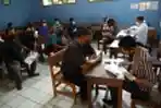 Pembagian Bantuan Sosial bagi Warga Terdampak Covid-19