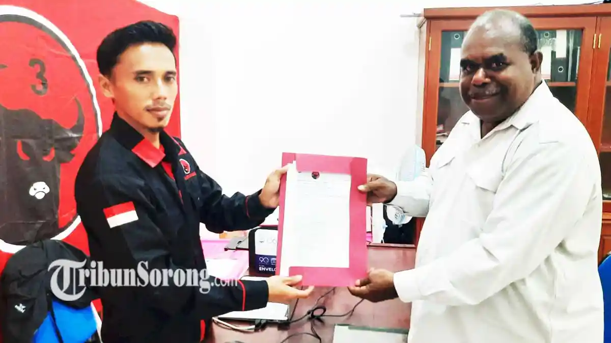 DPC PDIP Sorong Buka Penjaringan Balon Bupati-Wakil Bupati, Malagam dan Suprapto Ambil Formulir