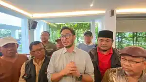 Bupati-Bandung-Barat-Jeje-Ritchie-Ismail-menggelar-diskusi.jpg