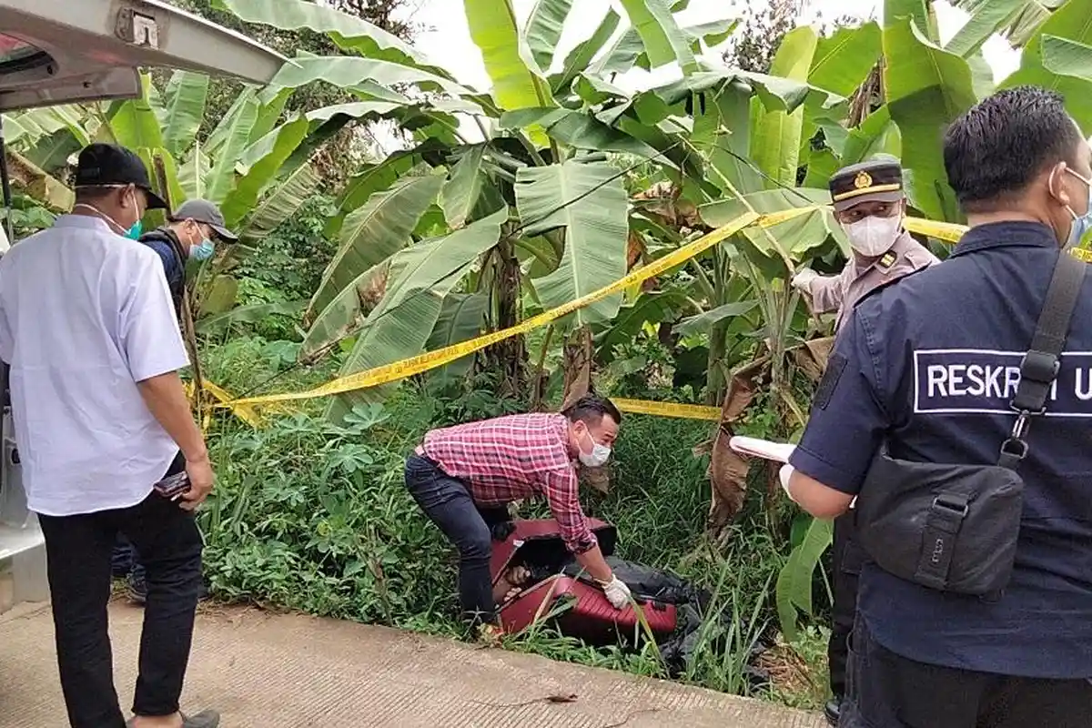 Mayat Pria Dalam Koper di Tenjo Bogor Korban Mutilasi, Tubuhnya Ditemukan Tanpa Kaki dan Kepala