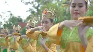 Tari-Sekapur-Sirih-tarian-penyambutan.jpg