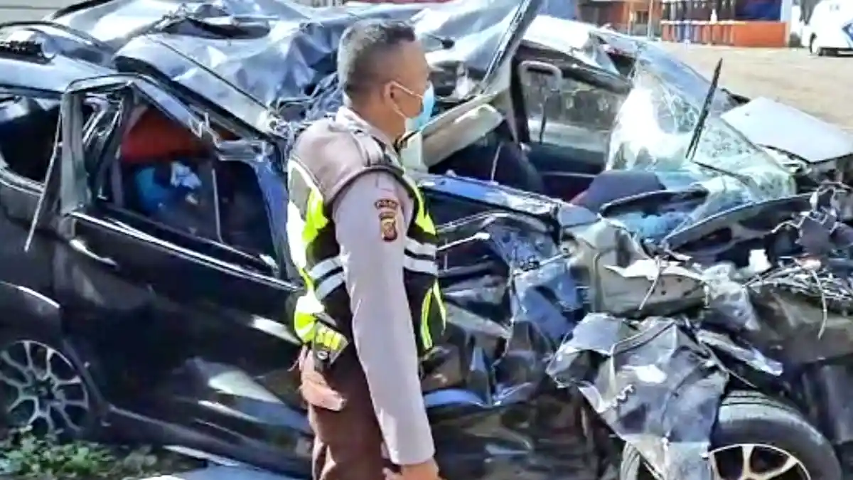 Kecelakaan Maut di Tol Cipali Tadi Pagi, Minibus Tabrak Truk, 4 Orang Meninggal, Ini Kronologinya