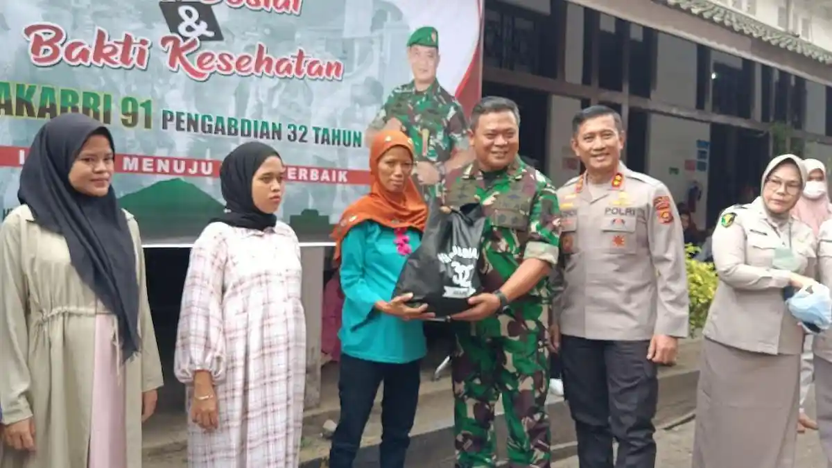 Alumni Akabri 91 Rakyakan HUT ke-32, Danrem dan Kapolda Jambi Kompak Baksos di RS Polisi dan TNI