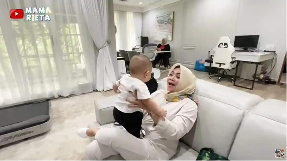 Geregetan Lihat Rayyanza, Mama Rieta Sampai Mohon ke Nagita Pinjem Sang ...