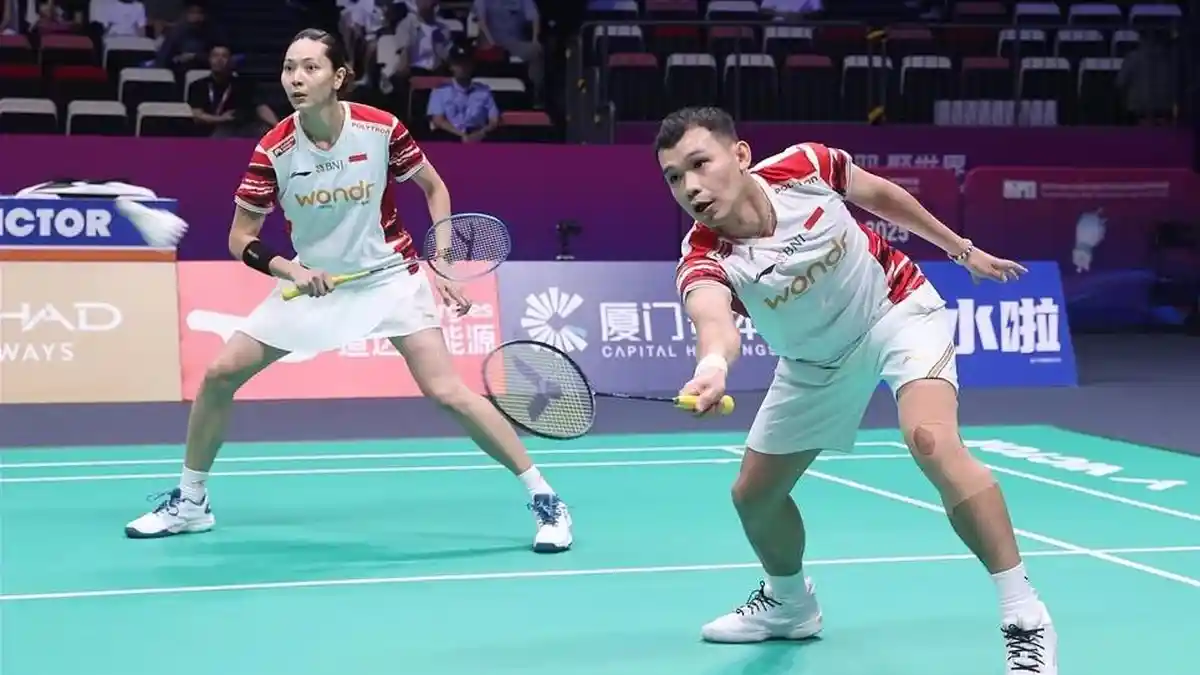 PBSI Protes ke BWF, Rinov/Gloria Dirugikan Wasit Sudirman Cup: Shuttlecock Tak Sentuh Raket