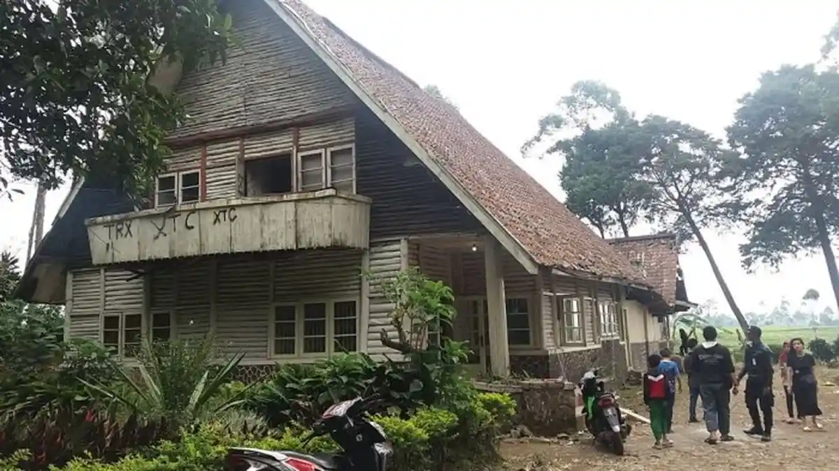 Fakta-fakta ''Rumah Pengabdi Setan'' di Pangalengan yang Mendadak Ramai Dikunjungi Orang
