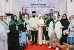 Bupati Al- Farlaky Lepas Jamaah Haji Kloter 7 di Embarkasi Haji Banda Aceh