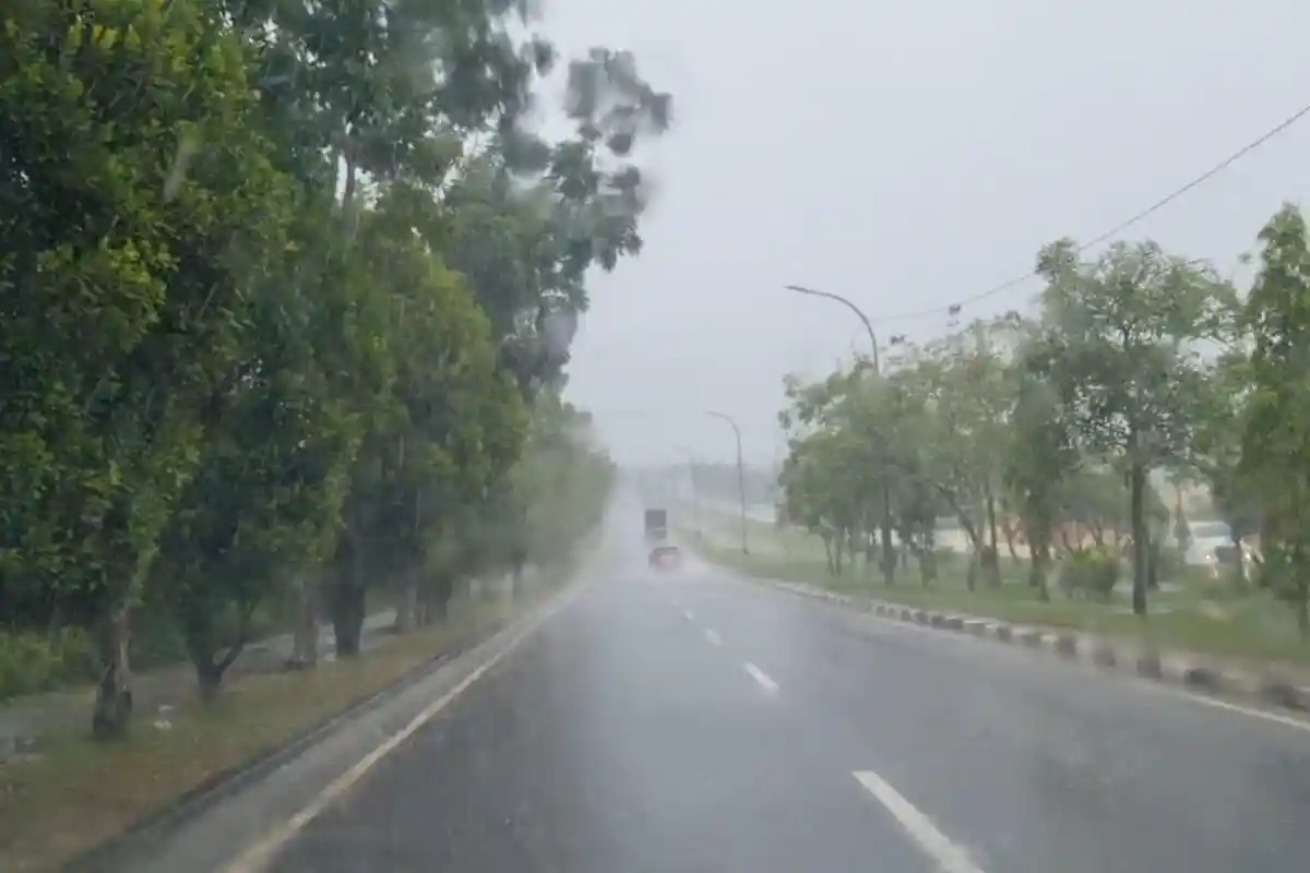 Prakiraan Cuaca Riau, BMKG Ingatkan Waspadai Hujan Lokal dan Angin Kencang di Riau Hari ini