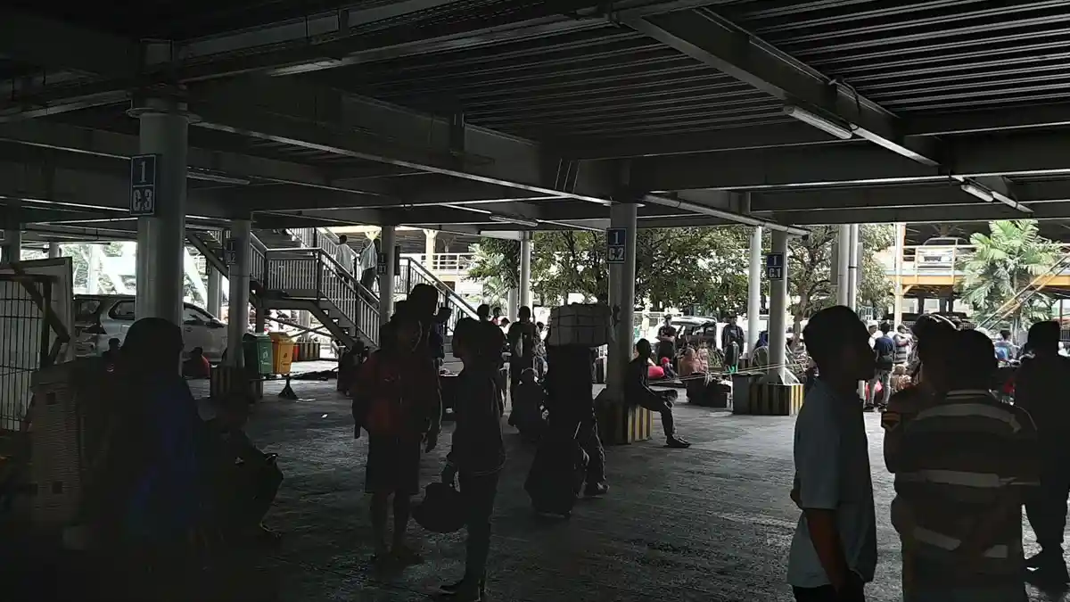 Dilarang Liputan di Pelabuhan Makassar, Satpam: ID Card Tidak Berlaku