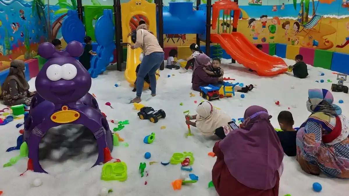 Aturan PPKM Makin Longgar, Wahana Permainan di Cibinong City Mall Ramai Diserbu Anak-anak