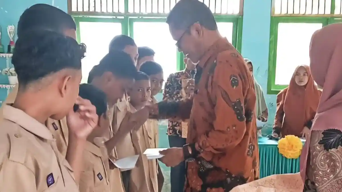 MTsN 7 Bireuen Gelar Aneka Perlombaan dan Santuni Anak Yatim
