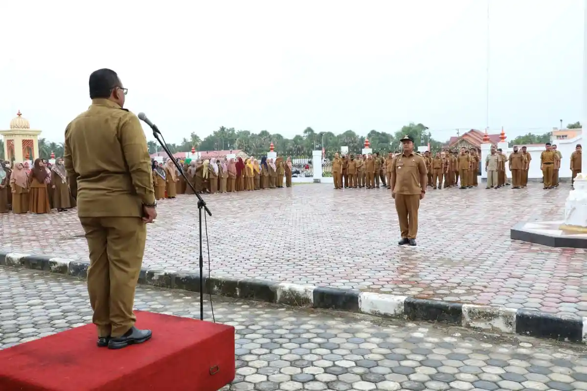 Fauzi Yusuf Sampaikan Pesan kepada ASN Dalam Apel Terakhir sebagai Wabup Aceh Utara