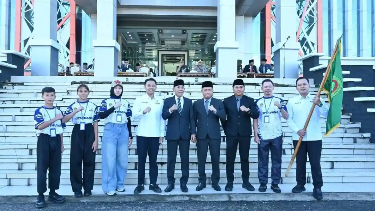 Ucapkan Selamat Wabup Lepas Kontingen KORMI, Targetkan Tampil Maksimal di FORPROV Kalbar II - Tribunpontianak.co.id