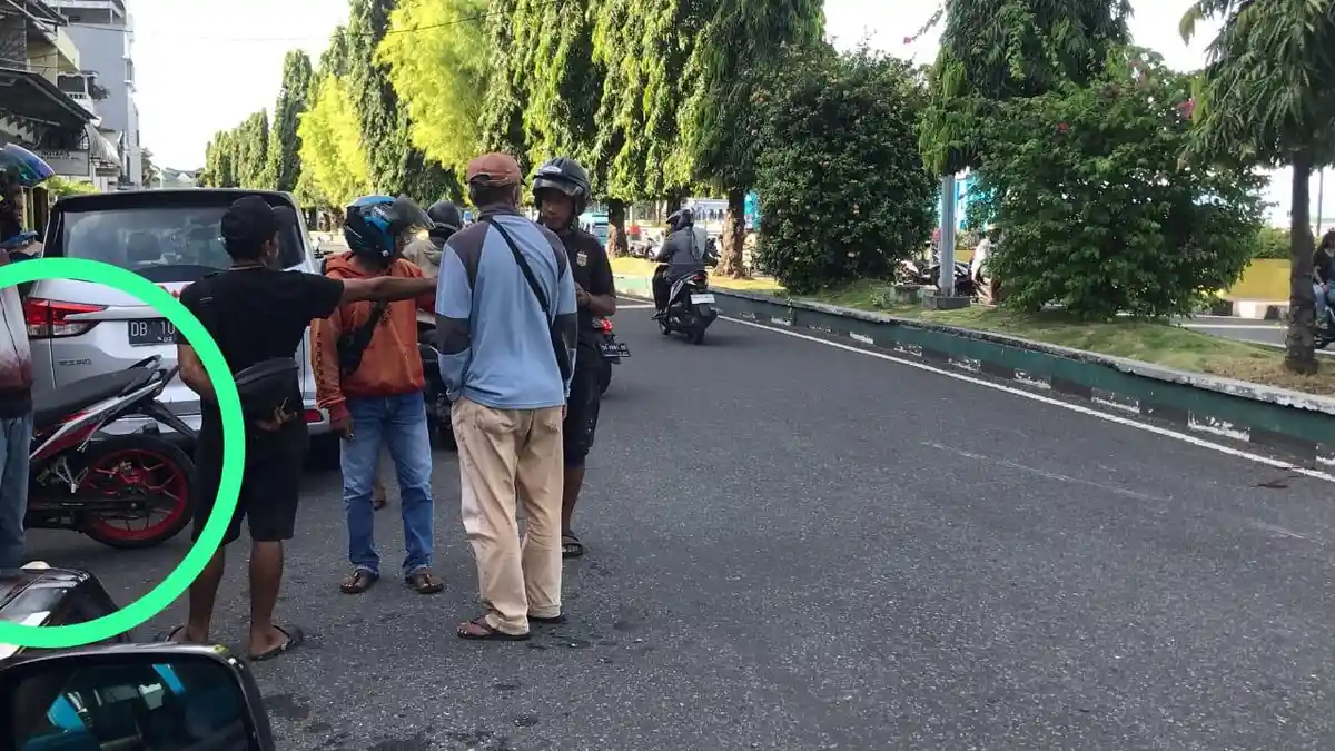 2 Pemuda di Ternate Tabrak Median Jalan Falajawa, Korban Dilarikan ke RS