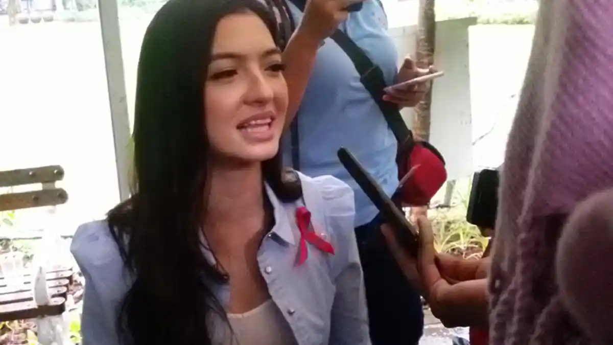 Cerita Pertemanan Raline Shah Dengan Pengidap HIV/AIDS
