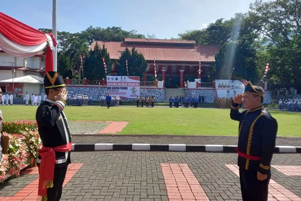 Pakai Baju Adat saat Pimpin Upacara Sumpah Pemuda, Ini Harapan Bupati Minut Joune Ganda