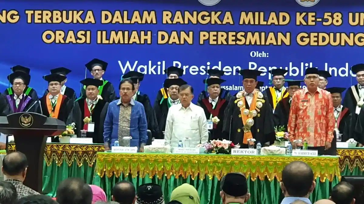 Gema Selawat Badar Sambut Wapres Jusuf Kalla di Gedung AAC Dayan Dawood
