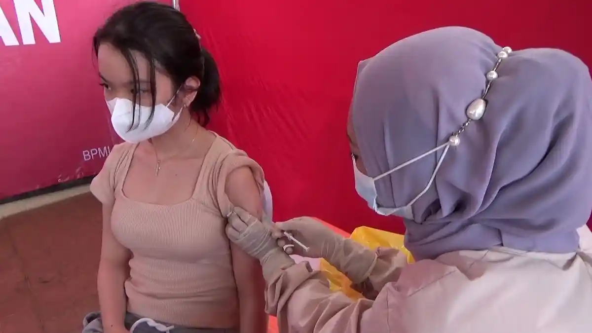 Dukung Program Percepatan Vaksinasi Nasional, Dandim 0501 Jakarta Pusat Melibatkan Vaksinator TNI AD