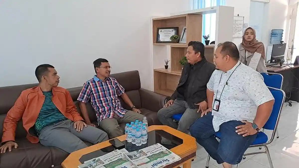 Ketua DPRK Banda Aceh Farid Nyak Umar Berkunjung ke Kantor Tribun Gayo