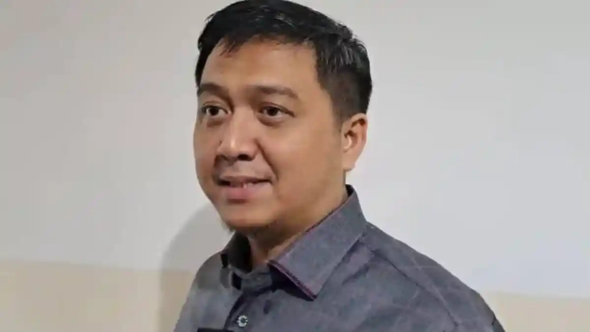 Roy Riady Sebut 'Kejahatan Kerah Putih' Saat Tuntut Nadiem Makarim 18 ...