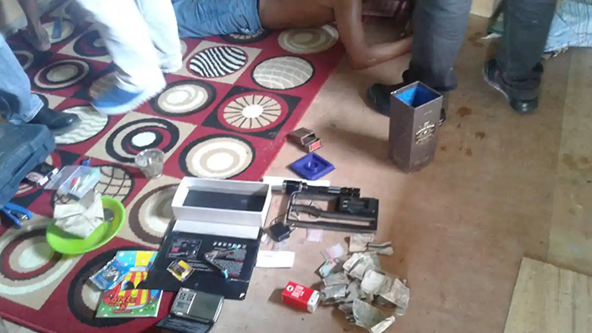 Anggota Polda Sumatera Utara Tertangkap Pesta Sabu di Langkat - barang-bukti-hasil-pesta-sabu_20160428_165154.jpg