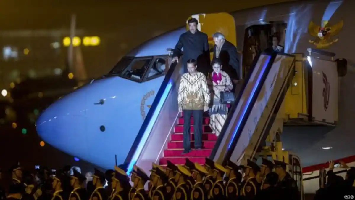 Presiden Jokowi Tiba di Tanah Air