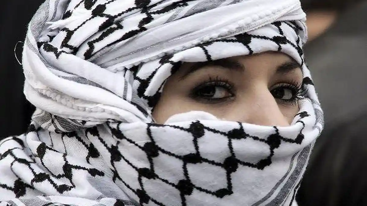 Makna Keffiyeh sebagai Simbol Kebebasan Rakyat Palestina