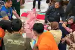 Main Petak Umpet, Remaja di Surabaya Meninggal di Tiang Listrik dalam Posisi Rukuk