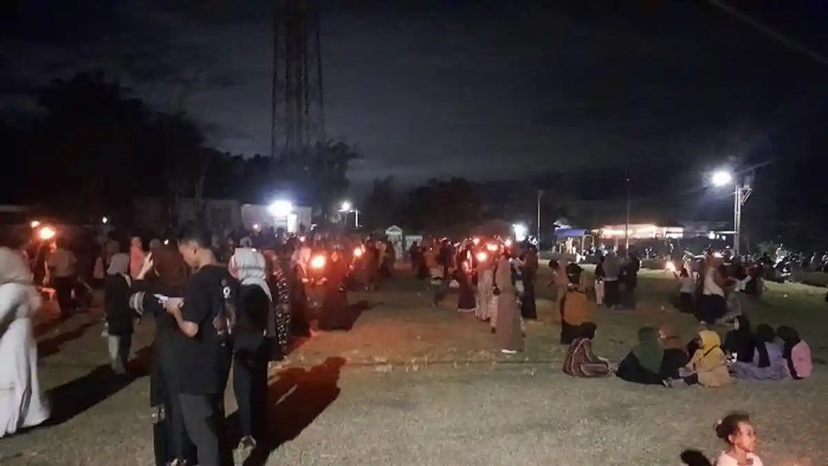 Risma Kelurahan Layana Indah Pawai Obor Sambut Bulan Ramadhan 2025