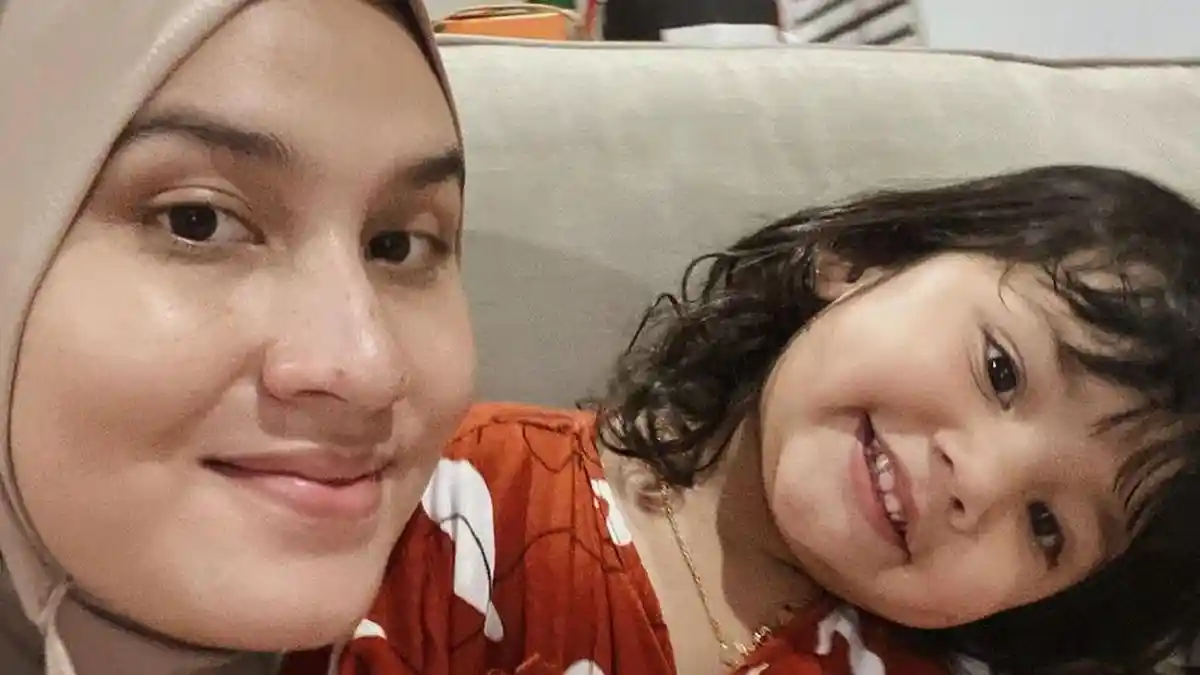 3 Tips Sukses Weaning with Love, Metode Menyapih Anak yang Dipakai Dwi Handayani