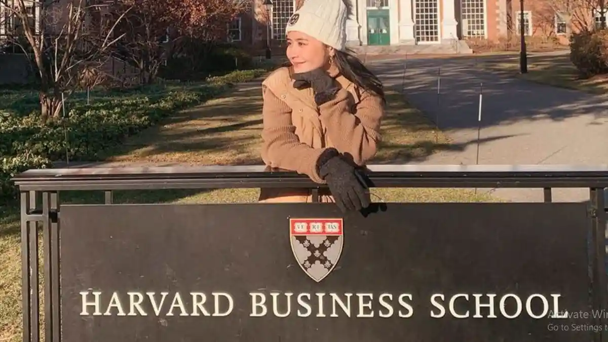 Prilly Latuconsina Ungkap Harvard University Jadi Kampus Impian Untuk Lanjut S2