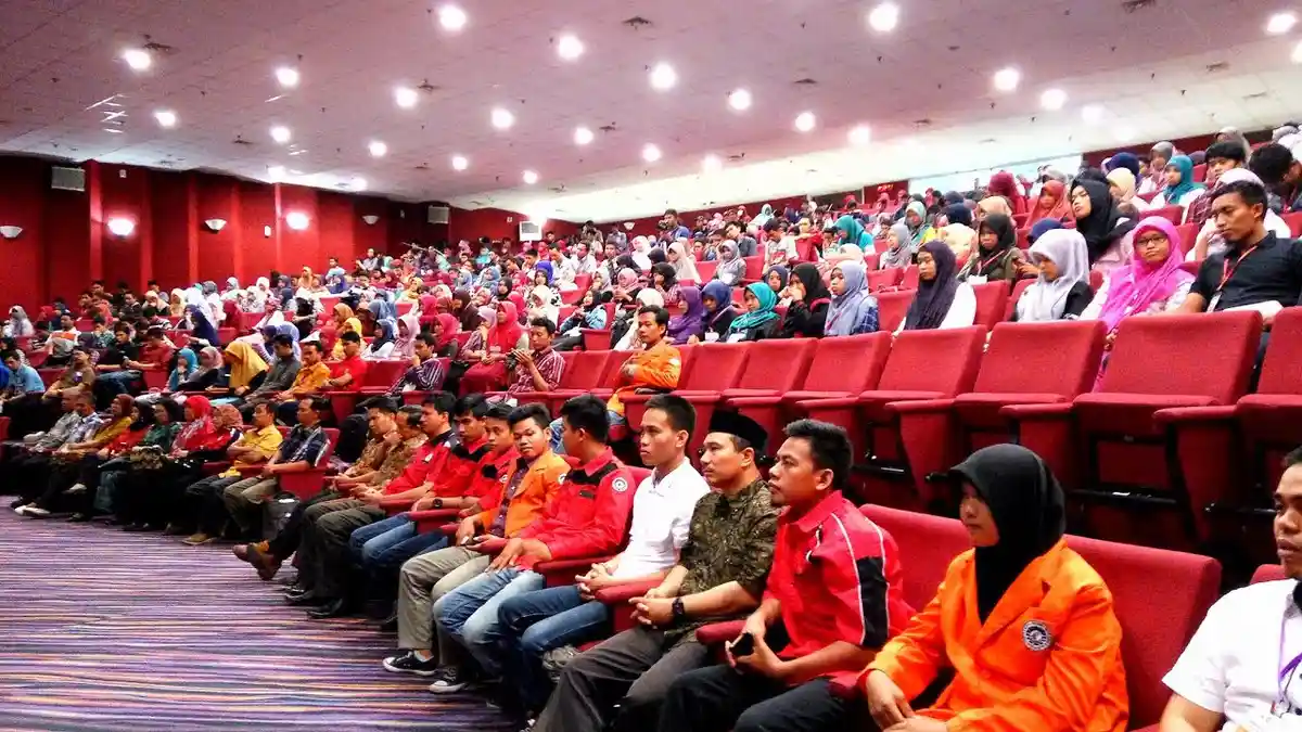 Gagas Gerakan 500 PKM, Fakultas Teknik UNM Ajak Mahasiswa Berkarya - unm_20161002_105921.jpg