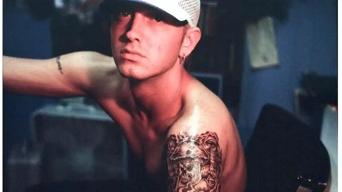 Lirik Lagu dan Kunci Gitar Mockingbird - Eminem