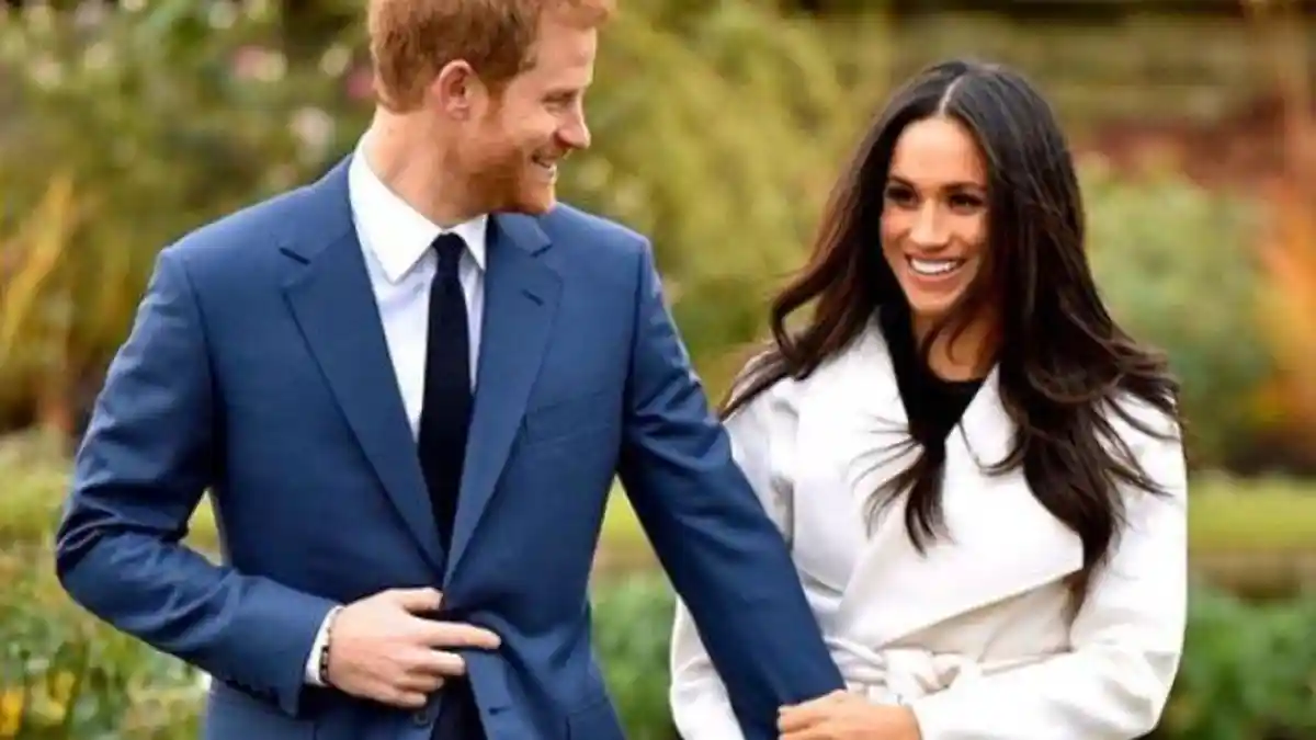 Pangeran Harry Didesak Segera Minta Ratu Elizabeth II Lepas Gelar Kerajaannya