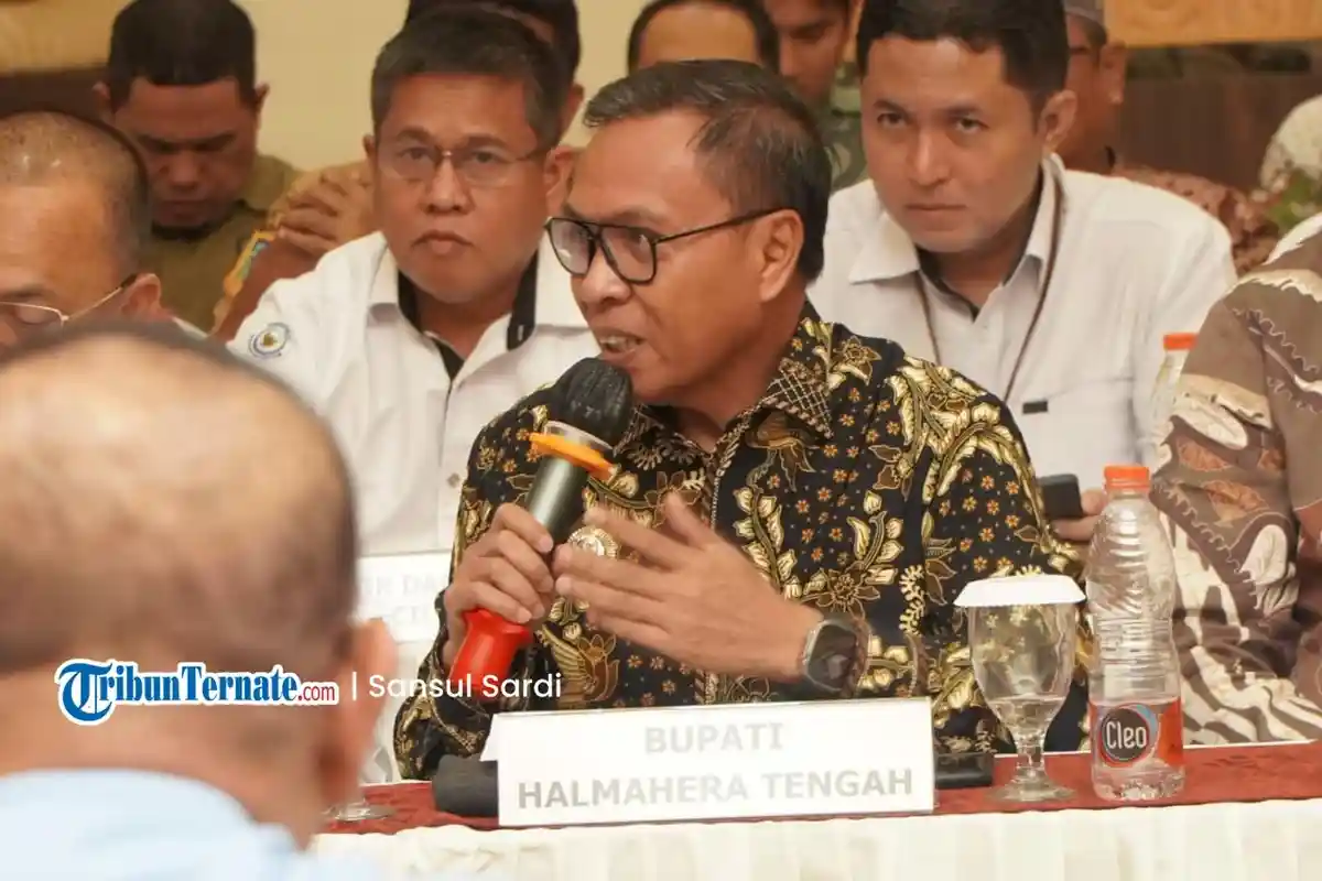 Bupati Halmahera Tengah Ikram Sangadji Desak KKP Masuk dalam Perhitungan Dampak Lingkungan