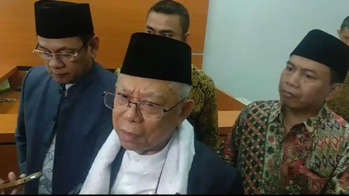 Terkait Pernyataan Budek dan Buta, Wasekjen PDIP Bela Ma'ruf Amin