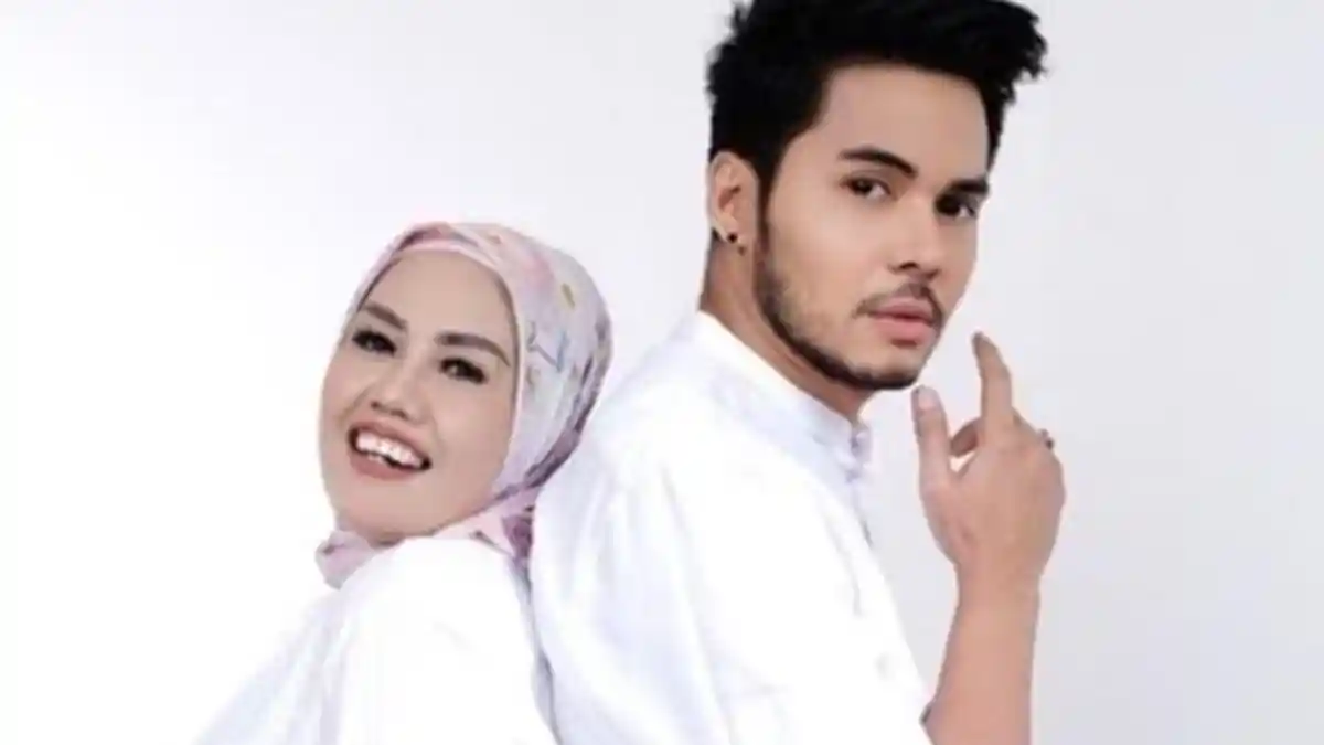 Alasan Elly Sugigi Terpaksa Ceraikan Irwan Aher, Ternyata Suami Selingkuh Dengan Pria