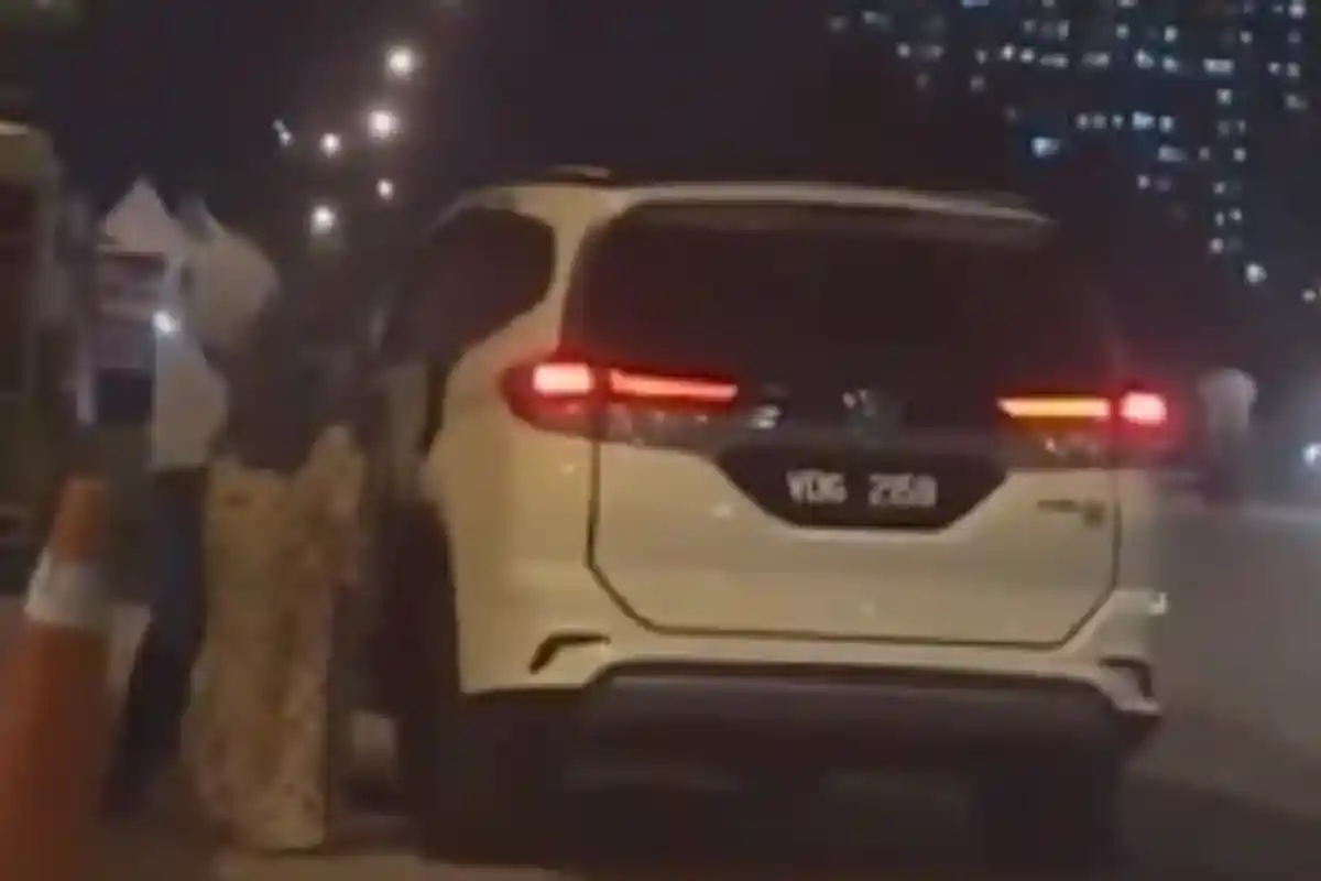 Video Pengemis Dijemput Mobil Mewah Buat Geram Warganet, Begini Fakta Sebenarnya