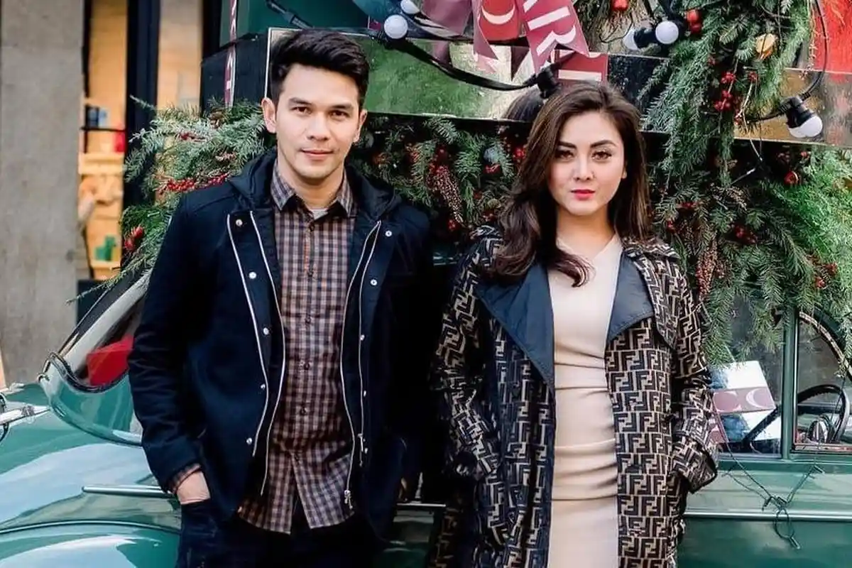 Curhat ke Hotman, Jonathan Frizzy Ungkap Sikap Cemburu Dhena Devanka: Biasa Lihat Cewek-cewek Cantik